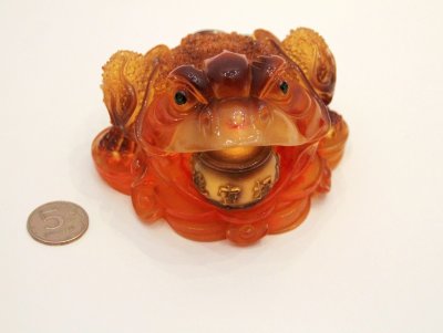 Чайная игрушка Жаба Трехлапая жаба богатства - игрушка, меняющая цвет.